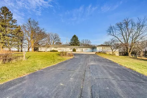 Exterior - 3316 Millstream Rd, Marengo, IL 60152 photo 3 of 19