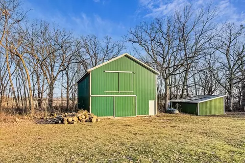 Exterior - 3316 Millstream Rd, Marengo, IL 60152 photo 13 of 19