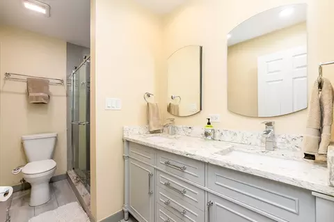 Bath - 1606 Thames Ct #A, Wheaton, IL 60189 photo 1 of 2