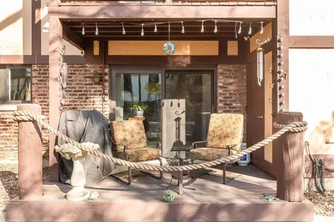 Exterior - 1606 Thames Ct #A, Wheaton, IL 60189 photo 3 of 5
