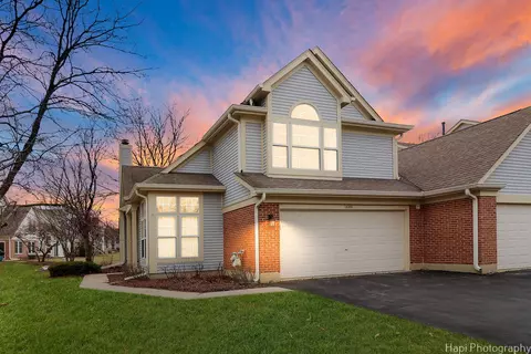 1620 Penny Ln #1620, Crystal Lake, IL 60014