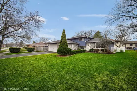 5047 156th St, Oak Forest, IL 60452