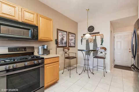 3017 Talaga Dr, Algonquin, IL 60102 photo 8
