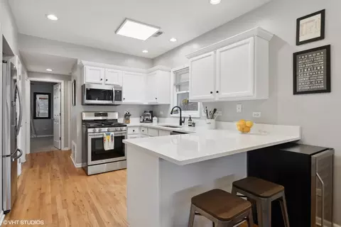 825 S Miller St #2, Chicago, IL 60607 photo 7