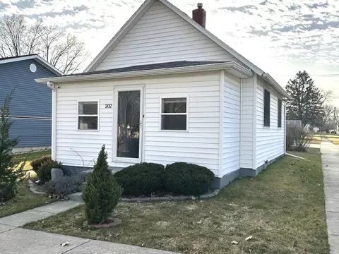 202 S Hennepin Ave, Ladd, IL 61329