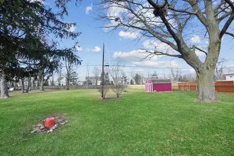 Exterior - 6 S266 4th St, Eola, IL 60519 photo 3 of 4