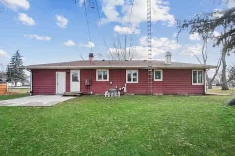 Exterior - 6 S266 4th St, Eola, IL 60519 photo 4 of 4