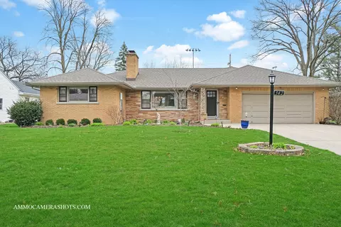 342 Republic Rd, Batavia, IL 60510