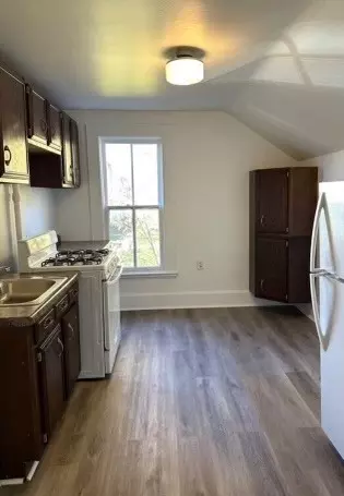 312 North St, Elgin, IL 60120 photo 4