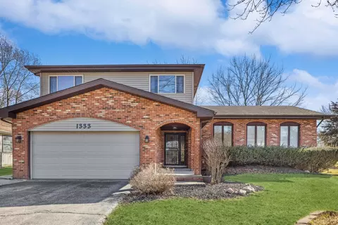 1333 Regency Grove Dr, Darien, IL 60561