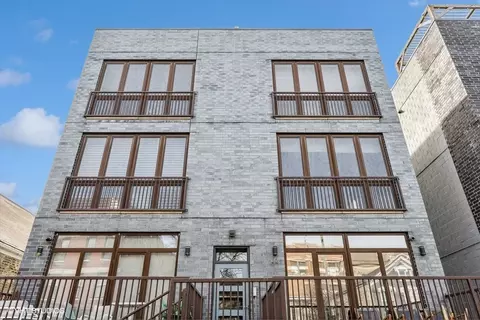 1441 W Blackhawk St #2E, Chicago, IL 60642