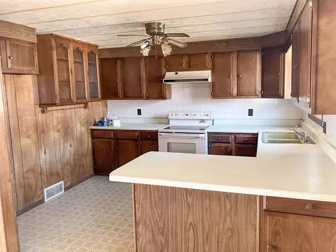 Kitchen - 20040 Acker Rd, Fulton, IL 61252 photo 1 of 1