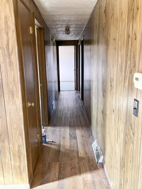 Entry Way - 20040 Acker Rd, Fulton, IL 61252 photo 1 of 1