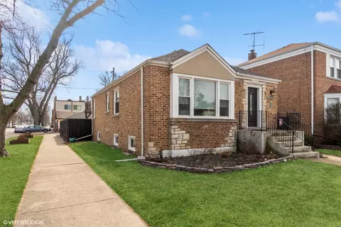 5201 W Foster Ave, Chicago, IL 60630