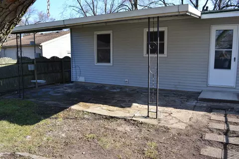 Exterior - 315 Macgregor Rd, Lockport, IL 60441 photo 3 of 7