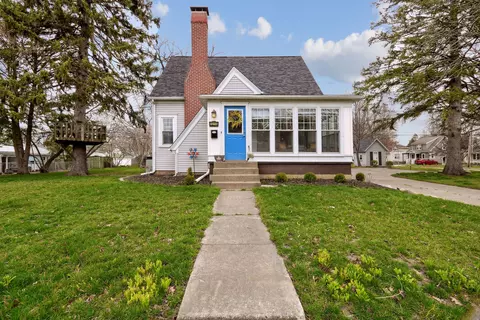 1214 W Green St, Champaign, IL 61821