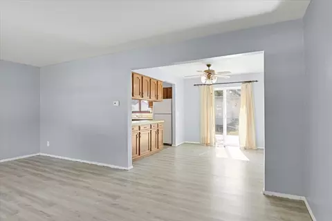 Living - 7 James Pl, Bloomington, IL 61701 photo 2 of 2