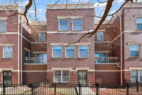 4110 S Maryland Ave, Chicago, IL 60653