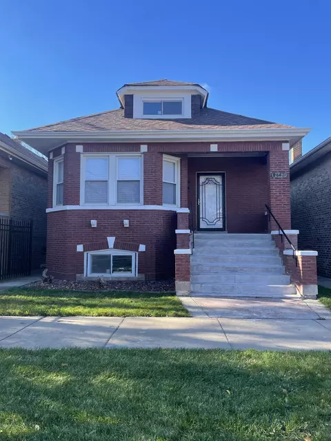 8642 S Saginaw Ave, Chicago, IL 60617