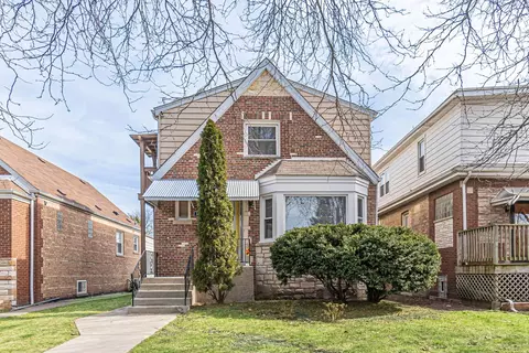 3055 N Nordica Ave, Chicago, IL 60634