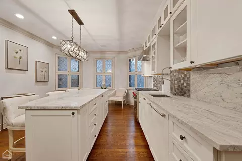Kitchen - 87 Elm St #1, Chicago, IL 60611 photo 7 of 7