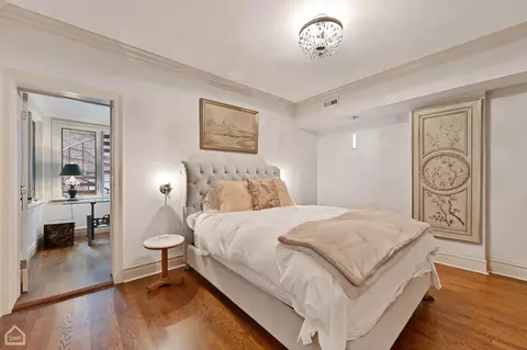 Bedroom - 87 Elm St #1, Chicago, IL 60611 photo 5 of 6