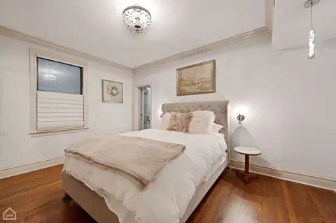 Bedroom - 87 Elm St #1, Chicago, IL 60611 photo 2 of 6