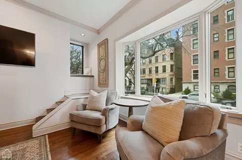 Bedroom - 87 Elm St #1, Chicago, IL 60611 photo 1 of 6