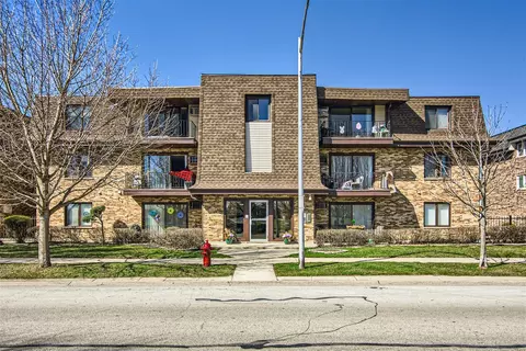 10820 Kilpatrick Ave #2SW, Oak Lawn, IL 60453