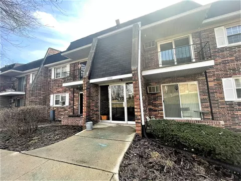 2331 Ogden Ave #3, Downers Grove, IL 60515