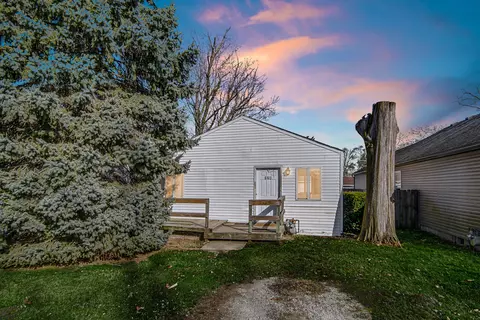 278 N Madison Ave, Bradley, IL 60915