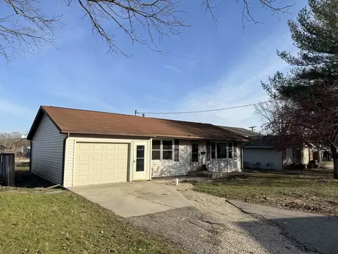 427 S 5th Avenue Dr, Princeton, IL 61356