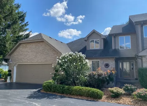 12643 S 69th Ct #9, Palos Heights, IL 60463