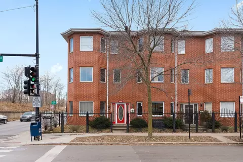 1807 W Granville Ave, Chicago, IL 60660