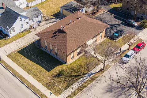 View/Area - 105 Elm St, Elgin, IL 60123 photo 1 of 7
