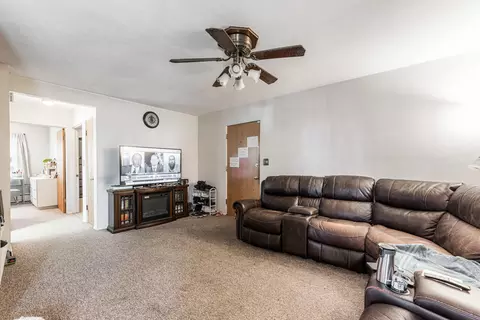 Living - 105 Elm St, Elgin, IL 60123 photo 8 of 9