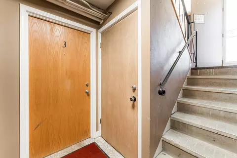 Entry Way - 105 Elm St, Elgin, IL 60123 photo 4 of 4