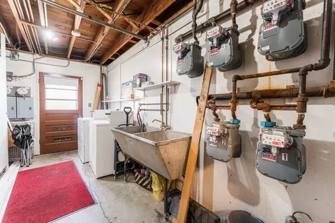 Exterior - 105 Elm St, Elgin, IL 60123 photo 6 of 14