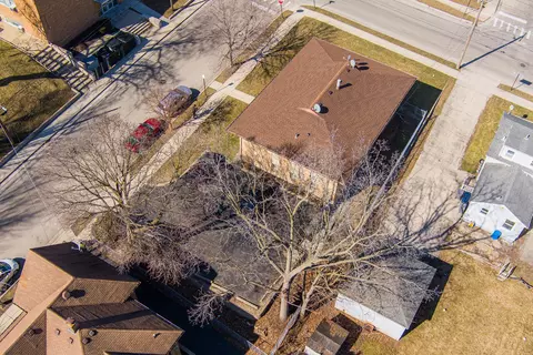 Exterior - 105 Elm St, Elgin, IL 60123 photo 3 of 14