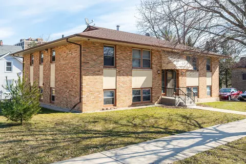 Exterior - 105 Elm St, Elgin, IL 60123 photo 2 of 14