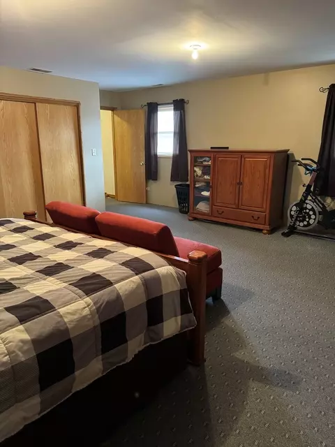Bedroom - 3821 Morgan St, Steger, IL 60475 photo 6 of 7