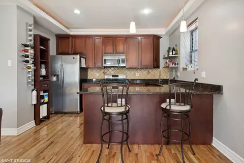 Kitchen - 642 E 50th St #1E, Chicago, IL 60615 photo 4 of 4