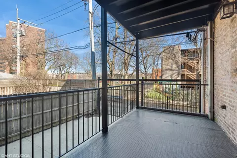 Exterior - 642 E 50th St #1E, Chicago, IL 60615 photo 2 of 2