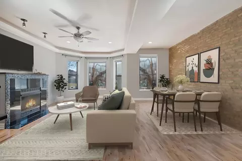 Living - 642 E 50th St #1E, Chicago, IL 60615 photo 1 of 7