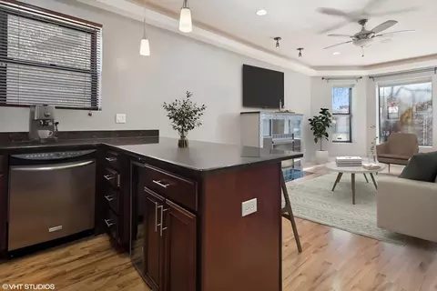 Kitchen - 642 E 50th St #1E, Chicago, IL 60615 photo 1 of 4