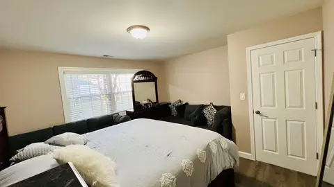 Bedroom - 1318 Alpine Ct #1318, Wheeling, IL 60090 photo 6 of 6