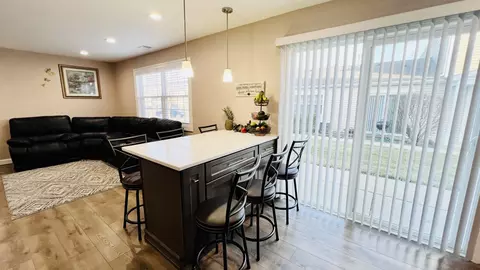 Kitchen - 1318 Alpine Ct #1318, Wheeling, IL 60090 photo 11 of 13