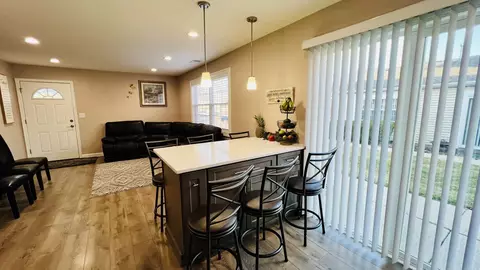Kitchen - 1318 Alpine Ct #1318, Wheeling, IL 60090 photo 7 of 13