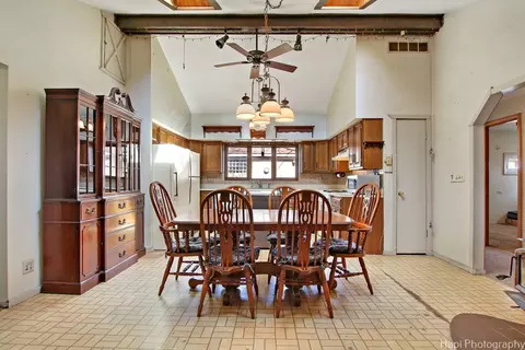 Dining - 2502 S Scheid Ln, Mchenry, IL 60051 photo 3 of 3