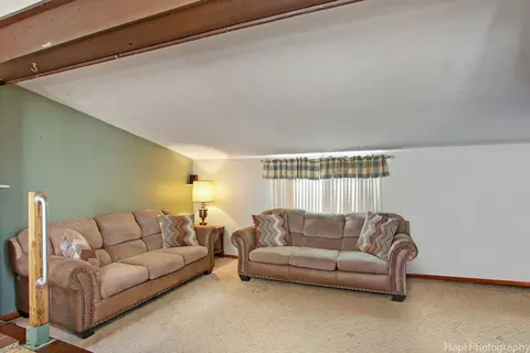 Living - 2502 S Scheid Ln, Mchenry, IL 60051 photo 1 of 1